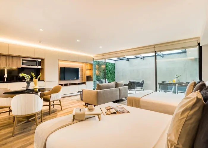 Studio Fenomenal Con Balcon Priv And Rooftop Whit Jacuzzi 4*