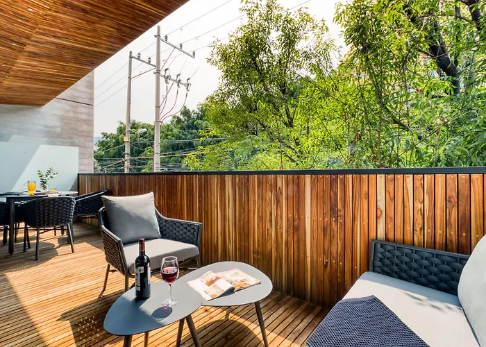 Studio Fenomenal Con Balcon Priv And Rooftop Whit Jacuzzi Aparthotel 4*