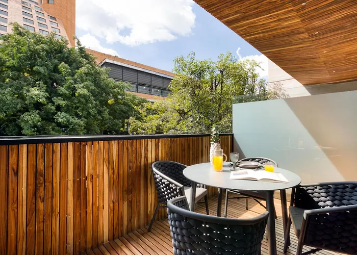 Studio Fenomenal Con Balcon Priv And Rooftop Whit Jacuzzi Aparthotel 4*